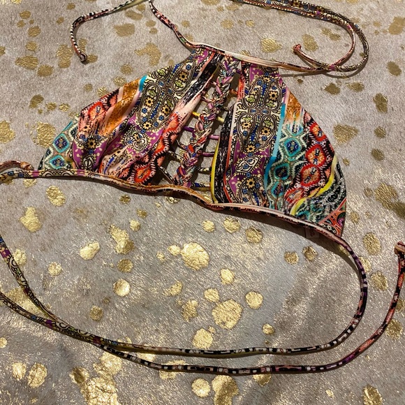 Luli Fama My way Strings to Braid Halter Top - Picture 2 of 12